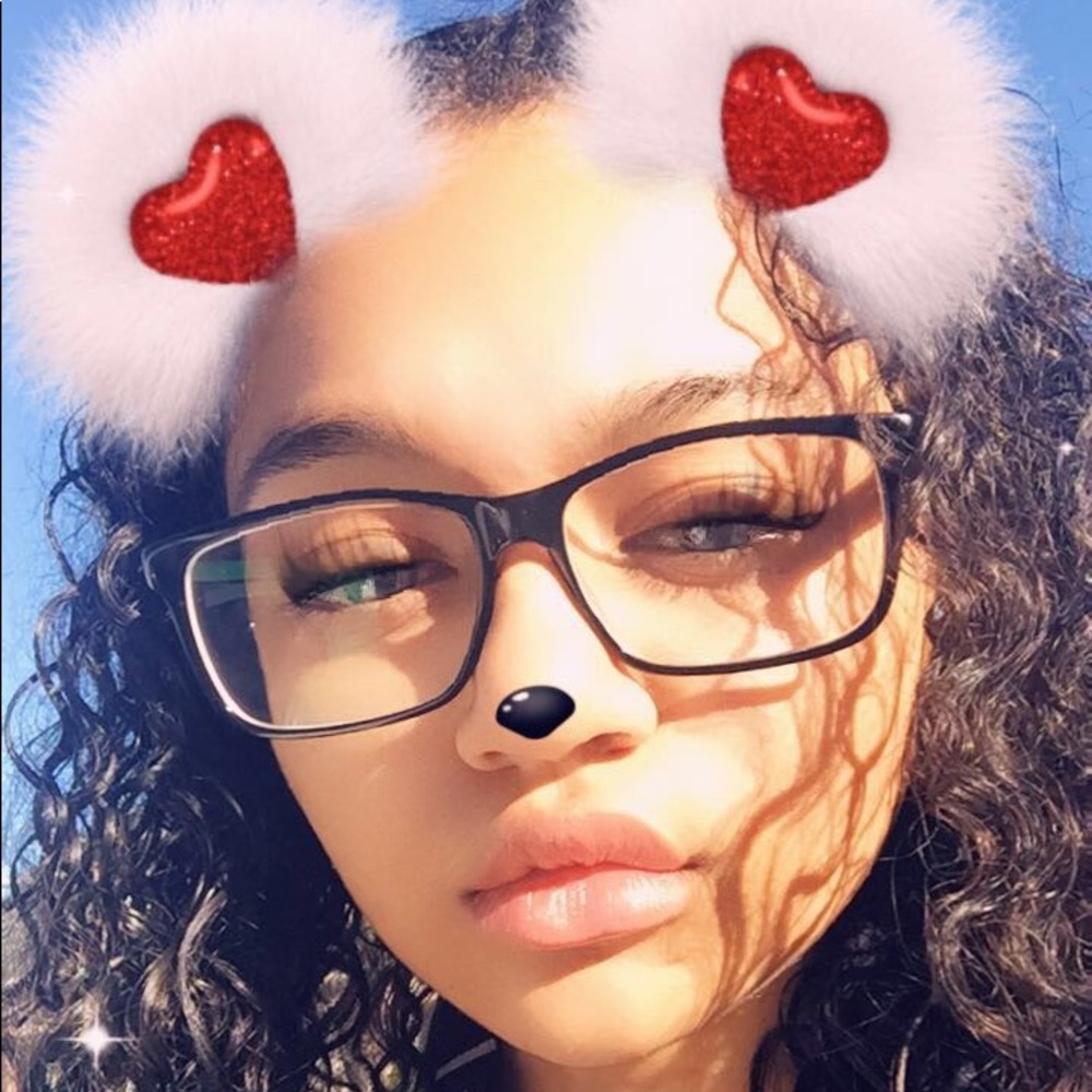 Meet your Posher, Lexandra